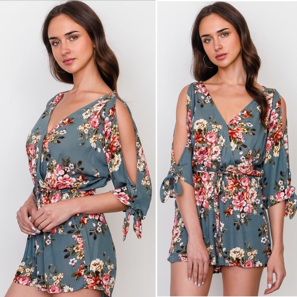 LAST ONE Floral Print Sleeve Dress Romper